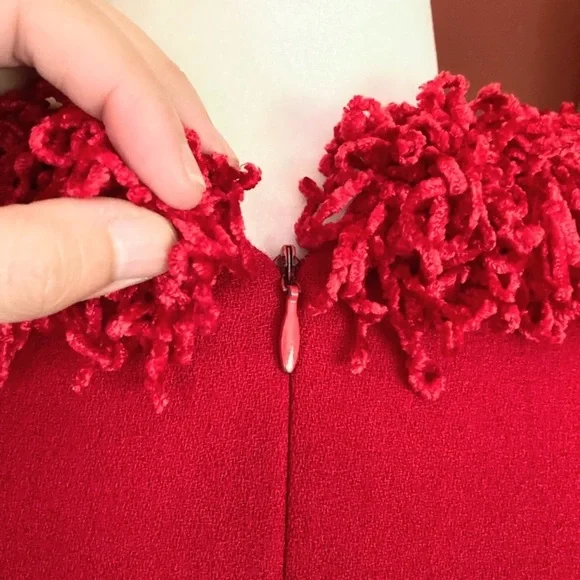 Vintage 1980s 1990s Geoffrey Beene Red Dress w Chenile fringe collar sleeve hems - Picture 6 of 10